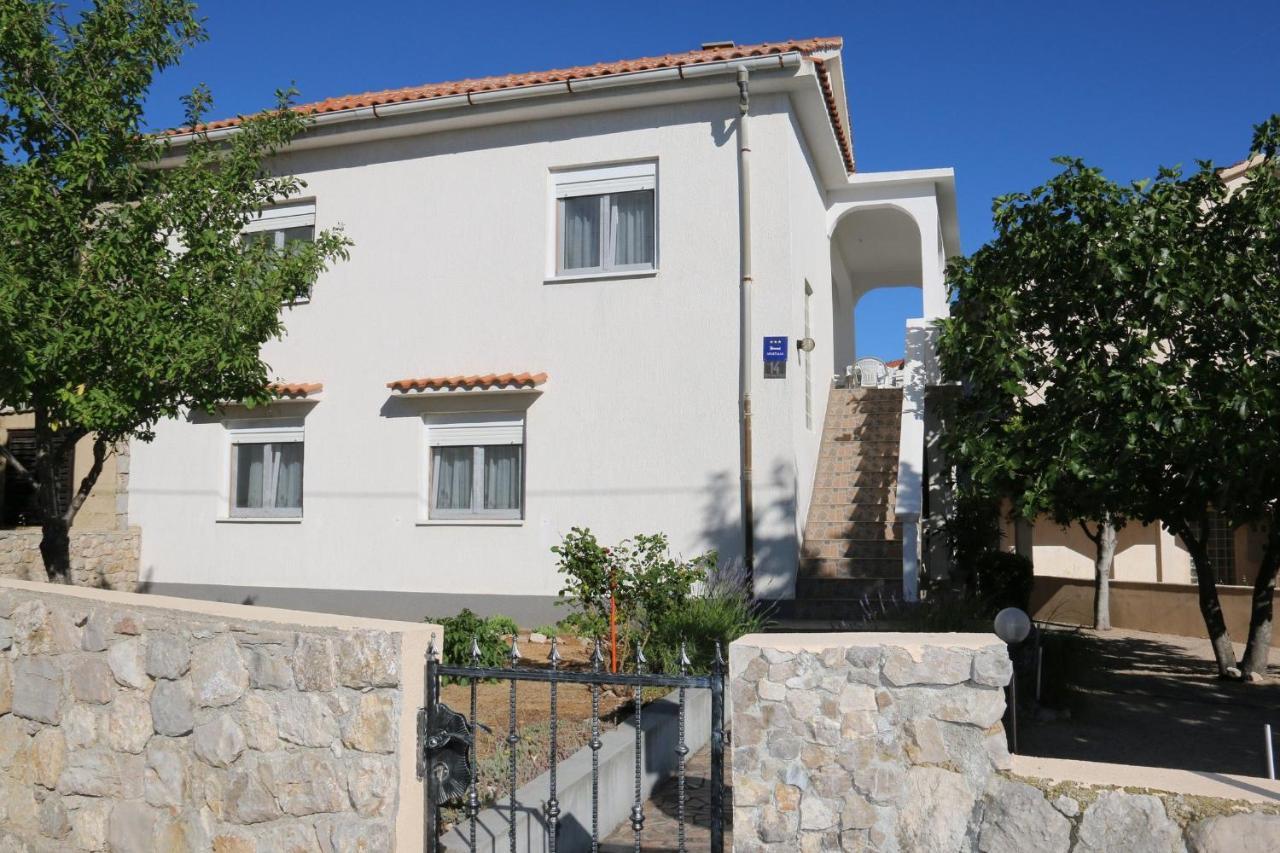 Apartments Nadenic Сило Экстерьер фото