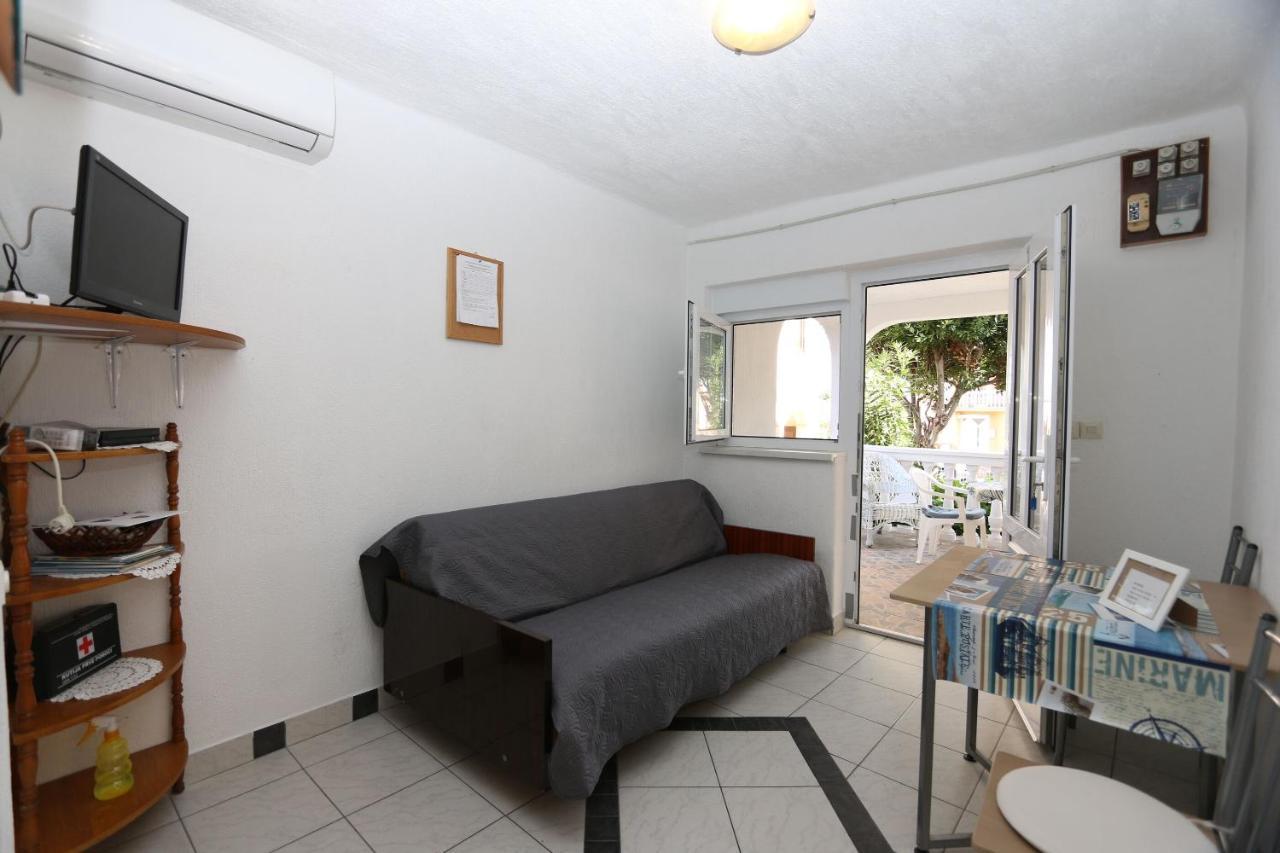 Apartments Nadenic Сило Экстерьер фото