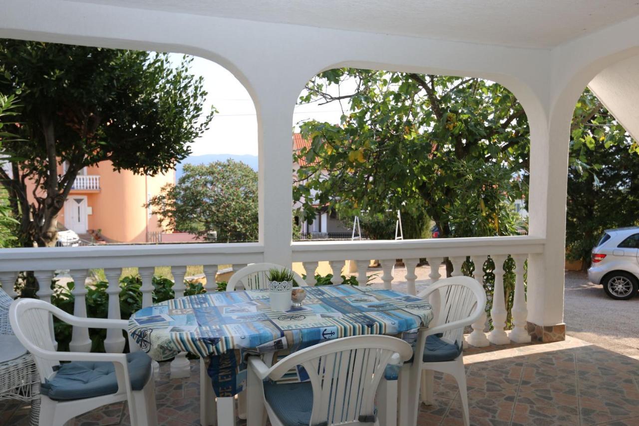 Apartments Nadenic Сило Экстерьер фото